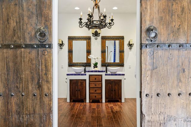 2706 Pearce RD, Austin, TX 78730