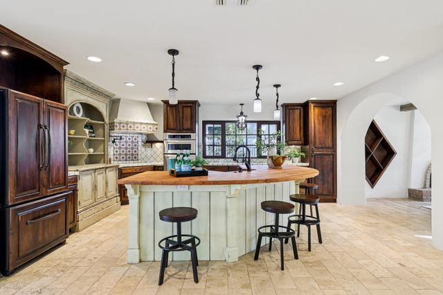 2706 Pearce RD, Austin, TX 78730