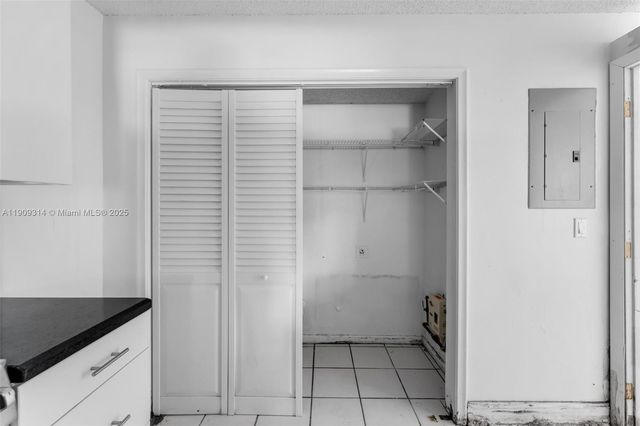 10215 SW 89th St, Miami, FL 33176