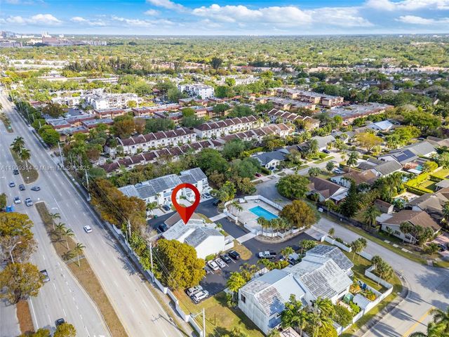 10215 SW 89th St, Miami, FL 33176