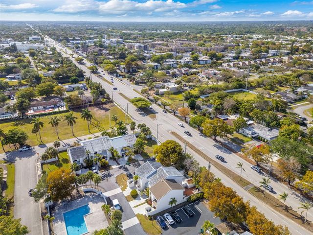 10215 SW 89th St, Miami, FL 33176