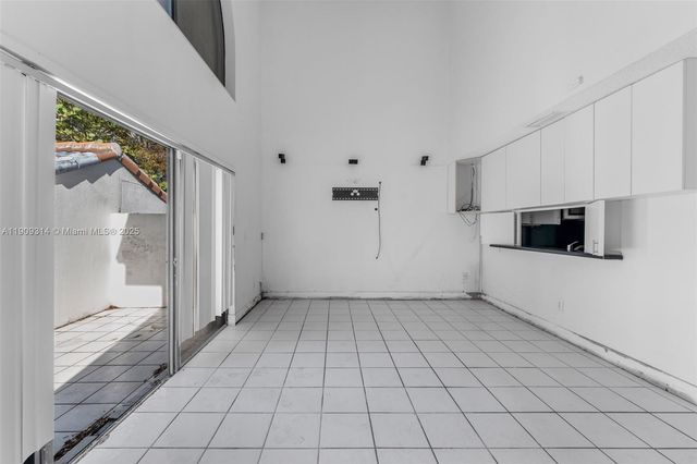 10215 SW 89th St, Miami, FL 33176