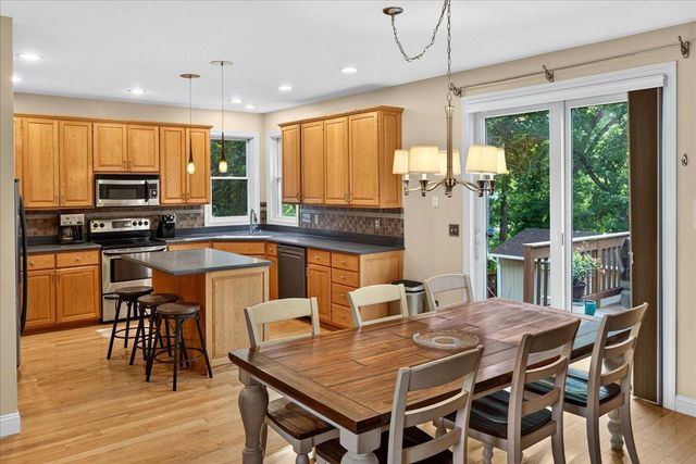 507 Dorland Road S, Maplewood, MN 55119