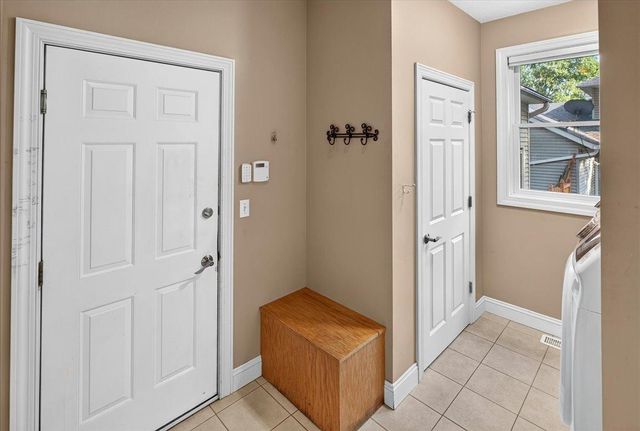 507 Dorland Road S, Maplewood, MN 55119