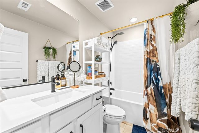 329 Moonflower Road, Rancho Mission Viejo, CA 92694