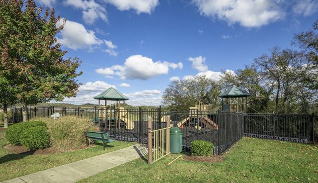 1268 Scarcroft Ln, Nashville, TN 37221