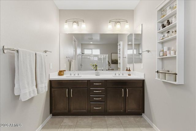 2245 S WALLRADE Lane, Gilbert, AZ 85295