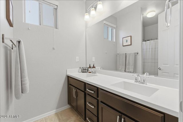 2245 S WALLRADE Lane, Gilbert, AZ 85295