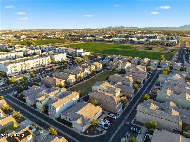 2245 S WALLRADE Lane, Gilbert, AZ 85295