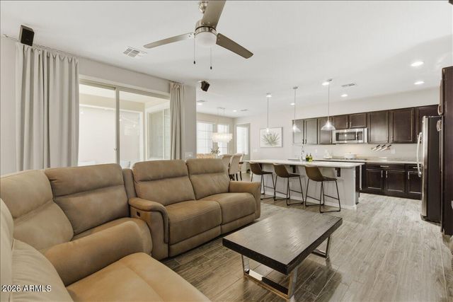 2245 S WALLRADE Lane, Gilbert, AZ 85295