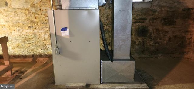 321 CHESTNUT, Mount Holly Springs, PA 17065