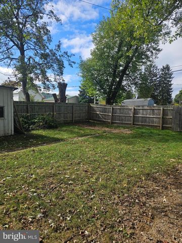 321 CHESTNUT, Mount Holly Springs, PA 17065