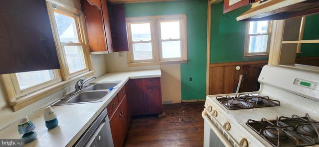 321 CHESTNUT, Mount Holly Springs, PA 17065