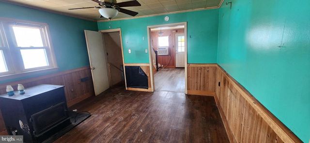 321 CHESTNUT, Mount Holly Springs, PA 17065