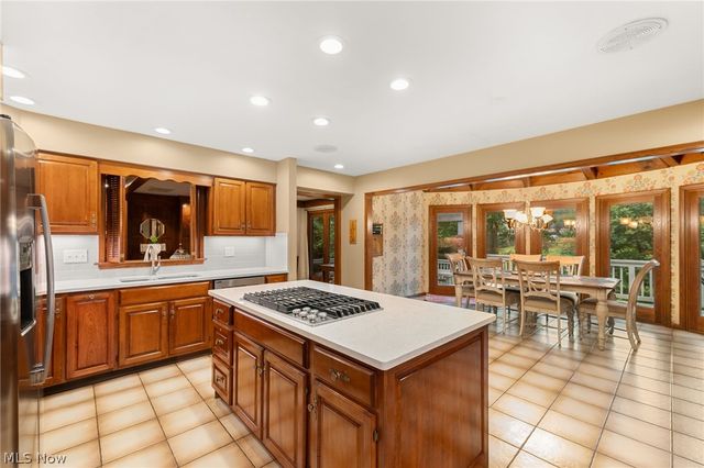 1600 Muirfield Avenue NW, Canton, OH 44708