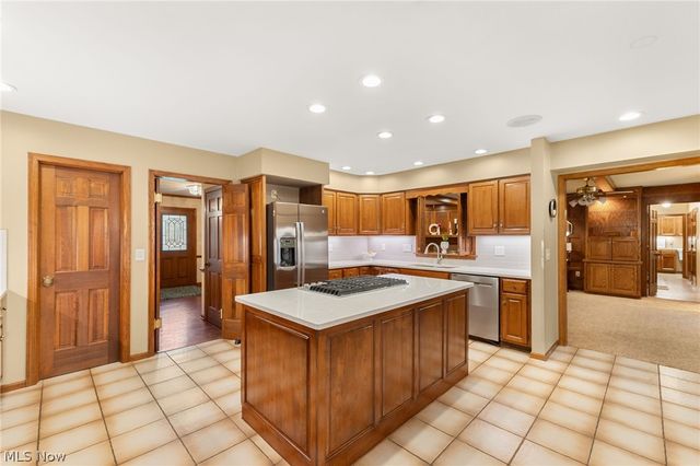 1600 Muirfield Avenue NW, Canton, OH 44708