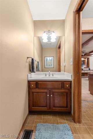 1600 Muirfield Avenue NW, Canton, OH 44708