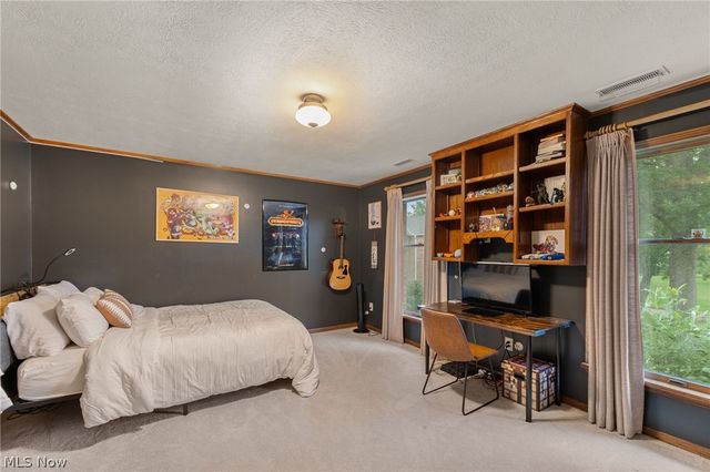 1600 Muirfield Avenue NW, Canton, OH 44708