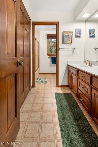 1600 Muirfield Avenue NW, Canton, OH 44708