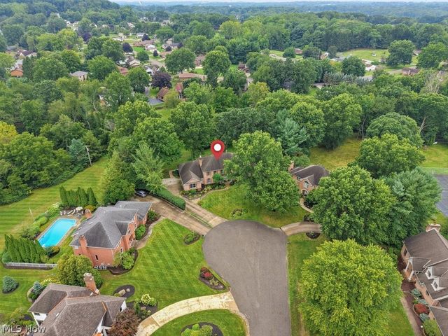 1600 Muirfield Avenue NW, Canton, OH 44708