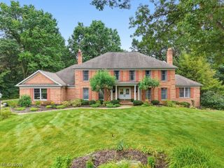 1600 Muirfield Avenue NW, Canton, OH 44708