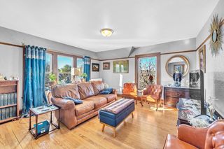 6526 W North AVENUE, Wauwatosa, WI 53213