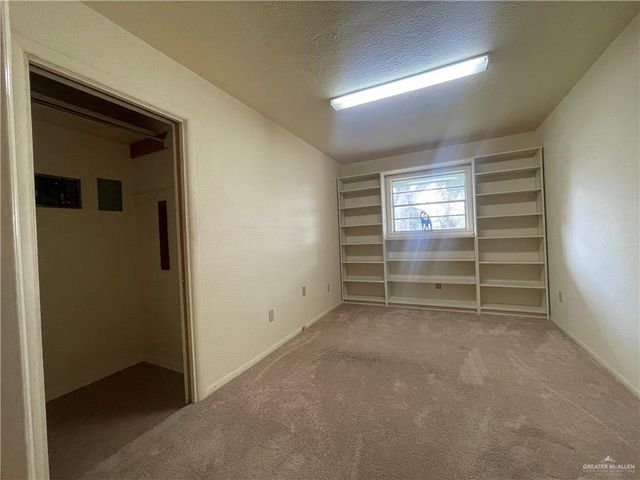 3929 E Business 83, Weslaco, TX 78596