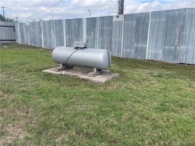 3929 E Business 83, Weslaco, TX 78596