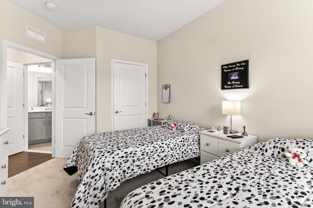 6312 VIRGINIA BLUEBELL LN, Haymarket, VA 20169