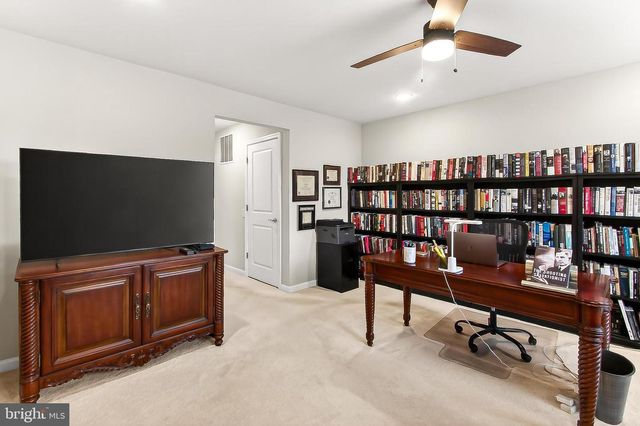 6312 VIRGINIA BLUEBELL LN, Haymarket, VA 20169