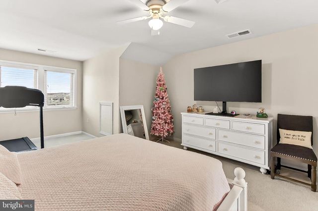 6312 VIRGINIA BLUEBELL LN, Haymarket, VA 20169