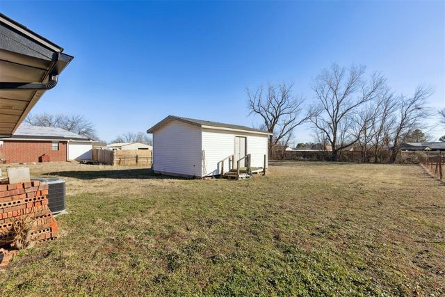 909 W Chickasaw Lane, Stillwater, OK 74075