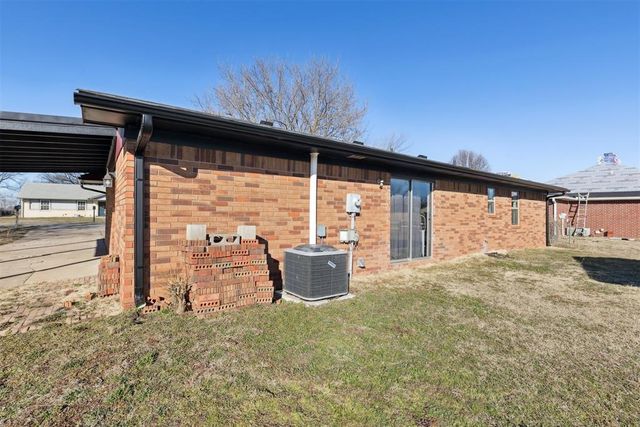 909 W Chickasaw Lane, Stillwater, OK 74075