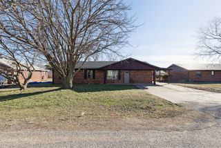 909 W Chickasaw Lane, Stillwater, OK 74075