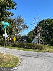 5901 SHOPE PL, Harrisburg, PA 17109