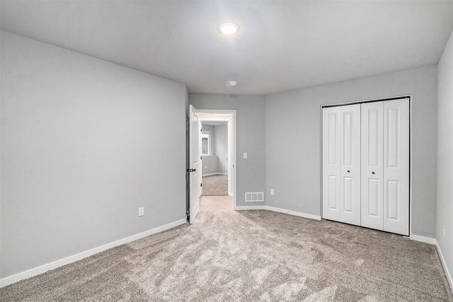 17549 Beechwood Lane, Spring Lake, MI 49456