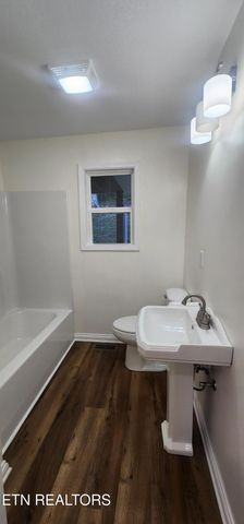 590 Litton Rd, Oneida, TN 37841