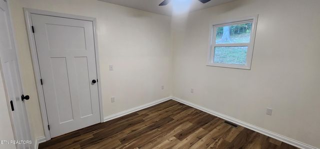 590 Litton Rd, Oneida, TN 37841