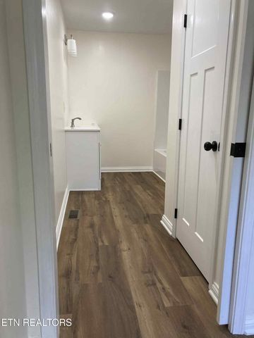 590 Litton Rd, Oneida, TN 37841