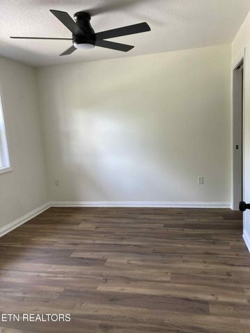 590 Litton Rd, Oneida, TN 37841