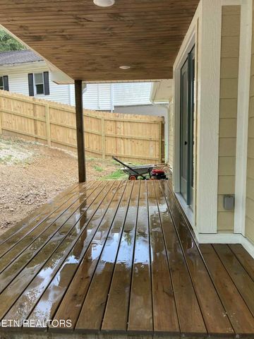 590 Litton Rd, Oneida, TN 37841