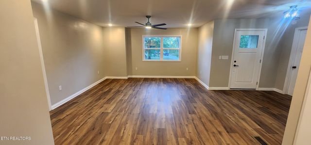 590 Litton Rd, Oneida, TN 37841