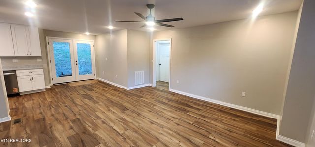 590 Litton Rd, Oneida, TN 37841