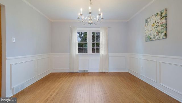 6 HILLCREST CIR, Doylestown, PA 18901
