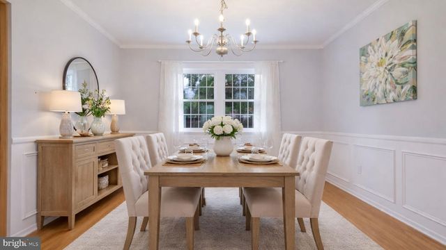 6 HILLCREST CIR, Doylestown, PA 18901