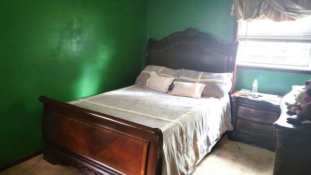 85 Idlewood St, Southbridge, MA 01550