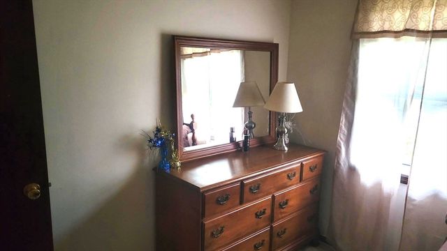 85 Idlewood St, Southbridge, MA 01550