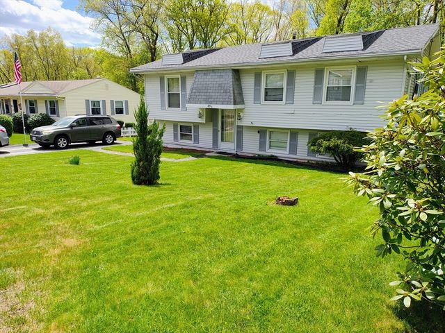 85 Idlewood St, Southbridge, MA 01550