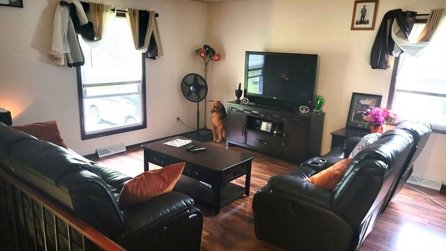 85 Idlewood St, Southbridge, MA 01550