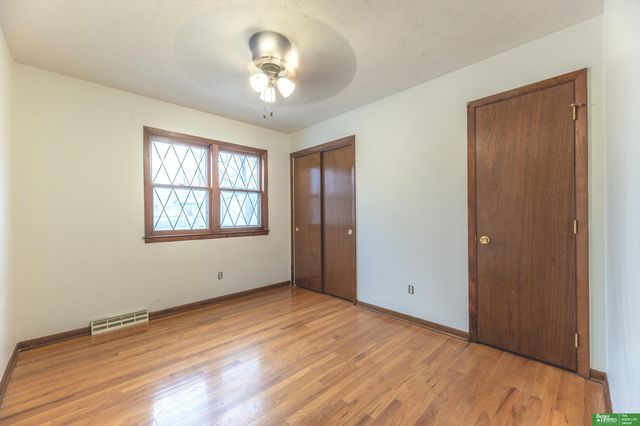 1705 GREGG Road, Bellevue, NE 68005